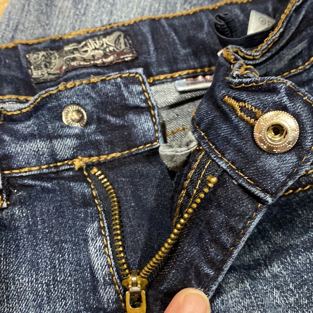 Boys size 5 silver jeans. Snap and zip close. (35/5) - Picture 13 of 16